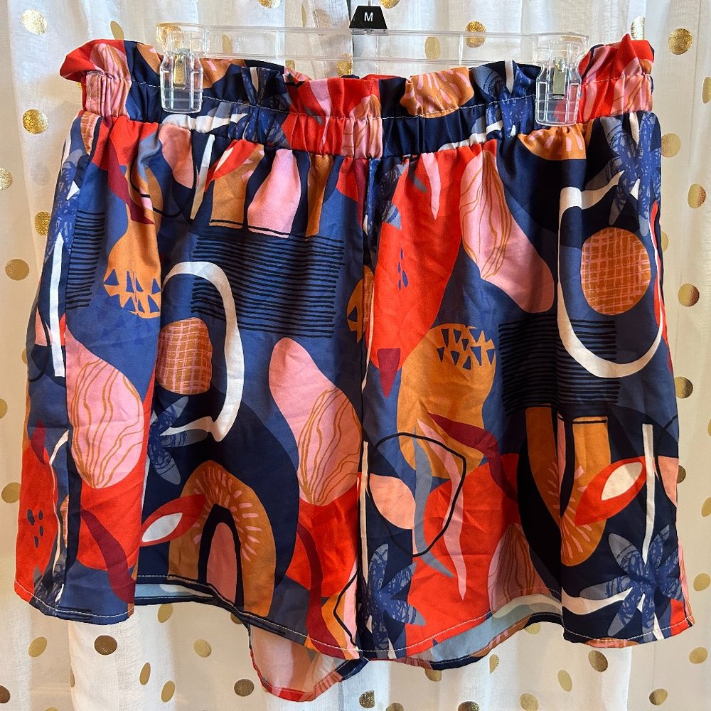 flare patterned shorts
